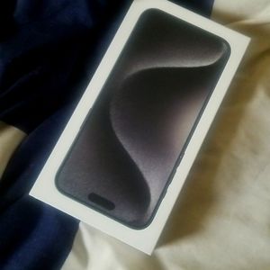 iPhone 15 pro max 256GB never used